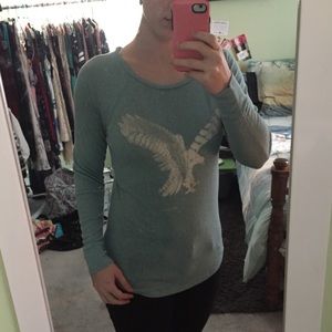 American Eagle Long Sleeve Jegging Tee